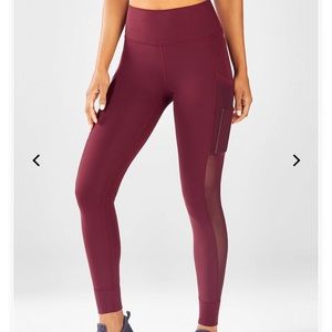 Fabletics Mila High-Waisted Pocket Leggings